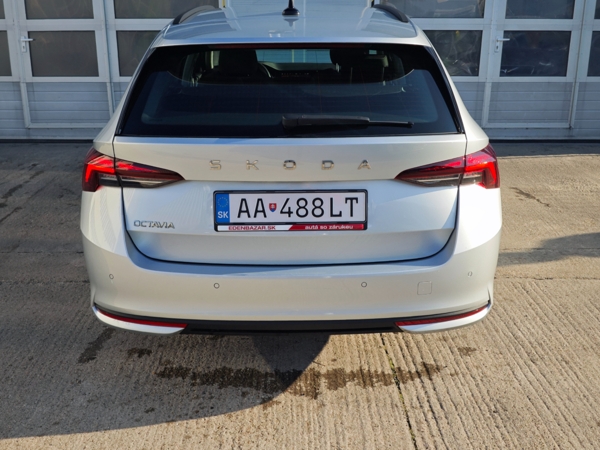 Škoda Octavia Combi Selection DSG 2,0 TDI 110kW 6