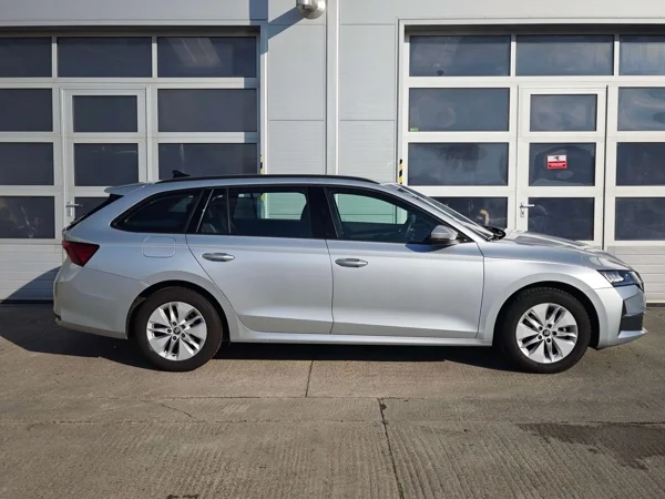 Škoda Octavia Combi Selection DSG 2,0 TDI 110kW 6