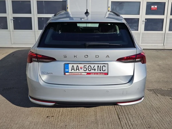 Škoda Octavia Combi Selection DSG 2,0 TDI 110kW 5