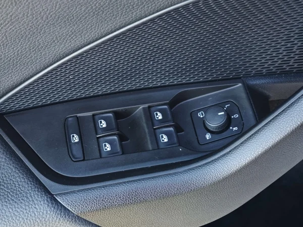 Škoda Octavia Combi Selection DSG 2,0 TDI 110kW 26