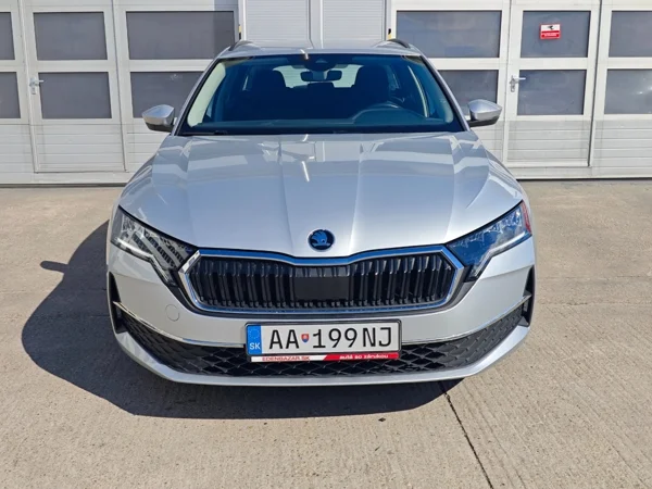 Škoda Octavia Combi Selection DSG 2,0 TDI 110kW 4