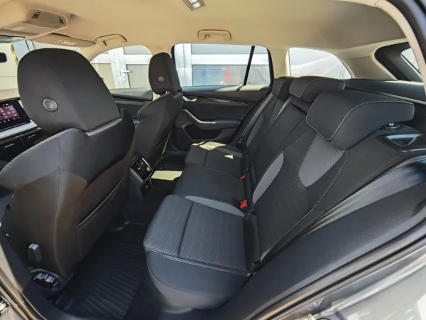 Škoda Octavia Combi Selection DSG 2,0 TDI 110kW 12