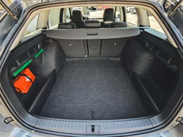 Škoda Octavia Combi Selection DSG 2,0 TDI 110kW 31