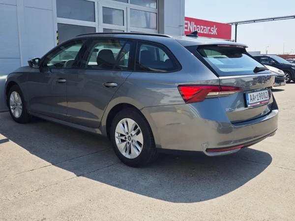 Škoda Octavia Combi Selection DSG 2,0 TDI 110kW 7