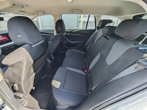 Škoda Octavia Combi Selection DSG 2,0 TDI 110kW 12