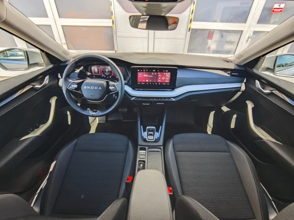 Škoda Octavia Combi Selection DSG 2,0 TDI 110kW 13