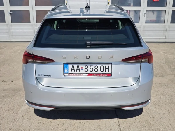 Škoda Octavia Combi Selection DSG 2,0 TDI 110kW 6