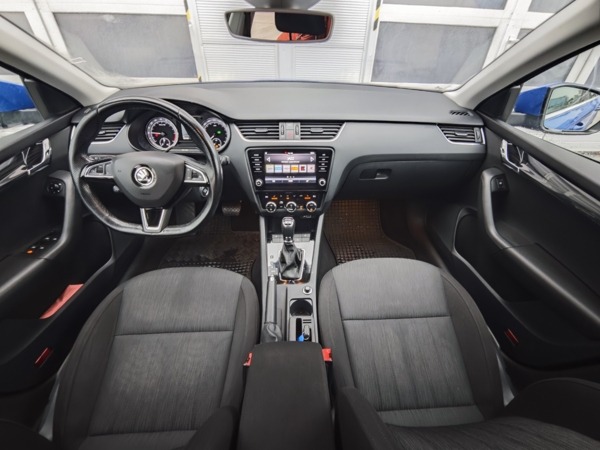 Škoda Octavia Combi Style Plus + Safety Pack 4x4 DSG 2,0 TDI 135kW 12