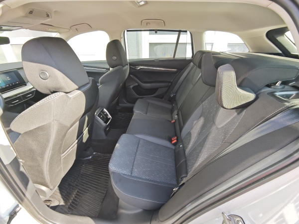 Škoda Octavia Combi Style Plus 4x4 DSG 2,0 TDI 147kW 11