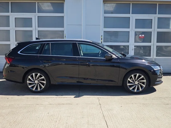 Škoda Octavia Combi Style Plus 4x4 DSG 2,0 TSI 140kW 9