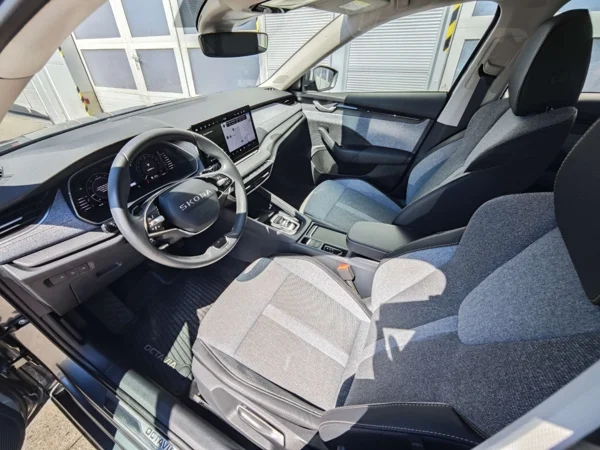 Škoda Octavia Combi Top Selection DSG 2,0 TDI 110kW 10