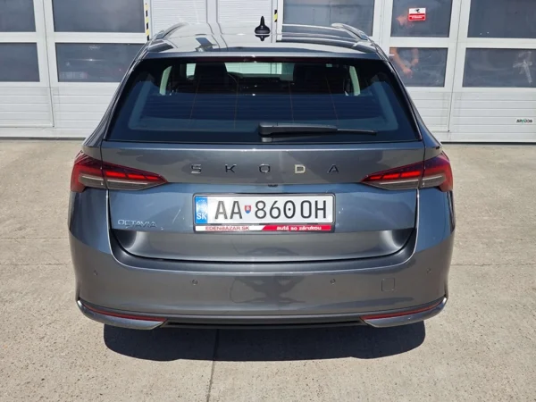 Škoda Octavia Combi Top Selection DSG 2,0 TDI 110kW 6