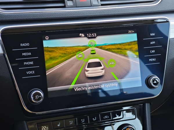 Škoda Superb Combi Ambition Plus DSG 2,0 TDI 110kW 16
