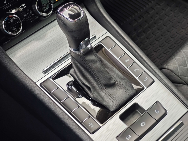 Škoda Superb Combi JOY DSG 1,5 TSI 110kW 23