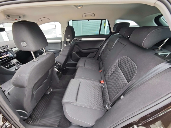 Škoda Superb Combi JOY DSG 1,5 TSI 110kW 11