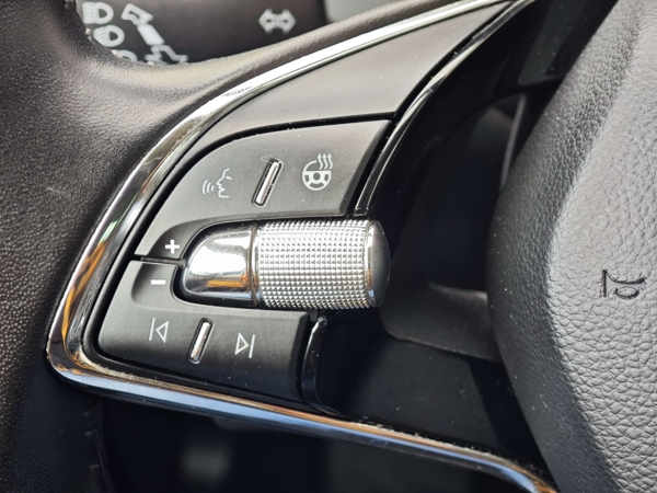 Škoda Superb Combi JOY DSG 1,5 TSI 110kW 25