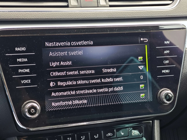 Škoda Superb Combi JOY DSG 1,5 TSI 110kW 19