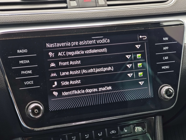 Škoda Superb Combi JOY DSG 1,5 TSI 110kW 18