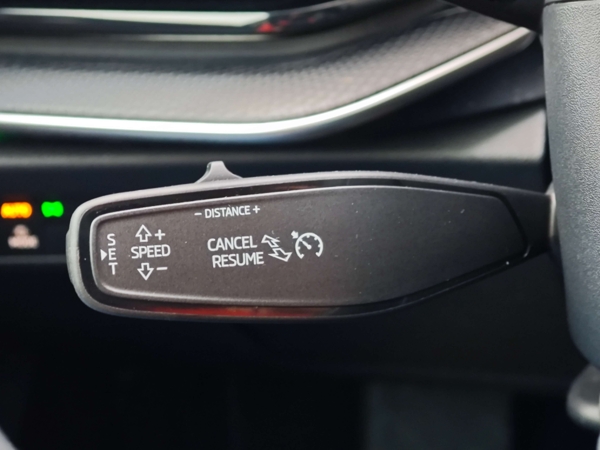 Škoda Superb Combi Top Selection 4x4 DSG 2,0 TDI 142kW 31