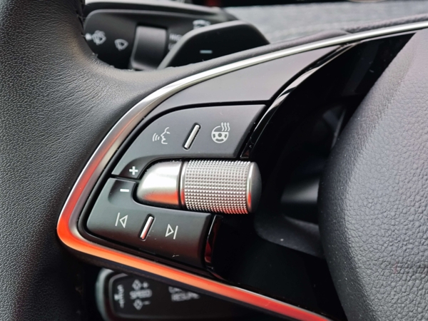 Škoda Superb Combi Top Selection 4x4 DSG 2,0 TDI 142kW 33