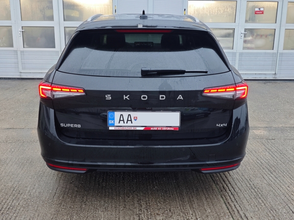Škoda Superb Combi Top Selection 4x4 DSG 2,0 TDI 142kW 6