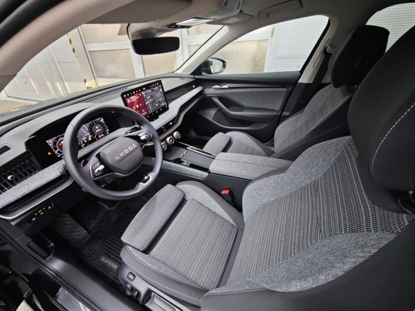 Škoda Superb Combi Top Selection 4x4 DSG 2,0 TDI 142kW 10