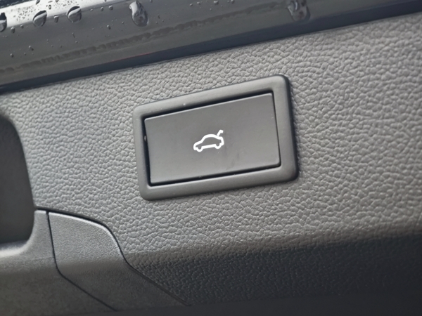 Škoda Superb Combi Top Selection 4x4 DSG 2,0 TDI 142kW 36