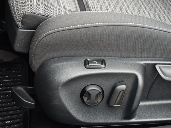 Škoda Superb Combi Top Selection 4x4 DSG 2,0 TDI 142kW 32