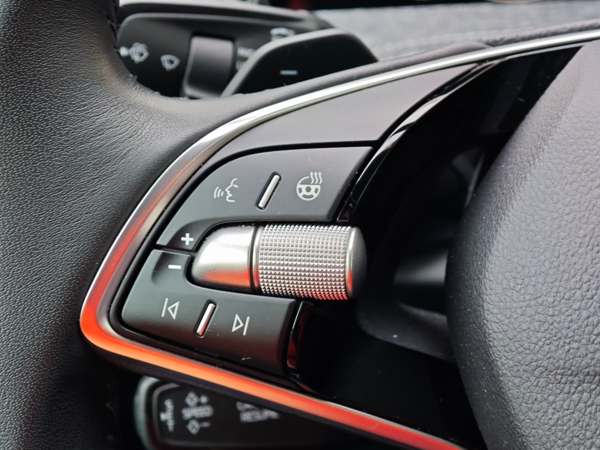 Škoda Superb Combi Top Selection 4x4 DSG 2,0 TDI 142kW 33