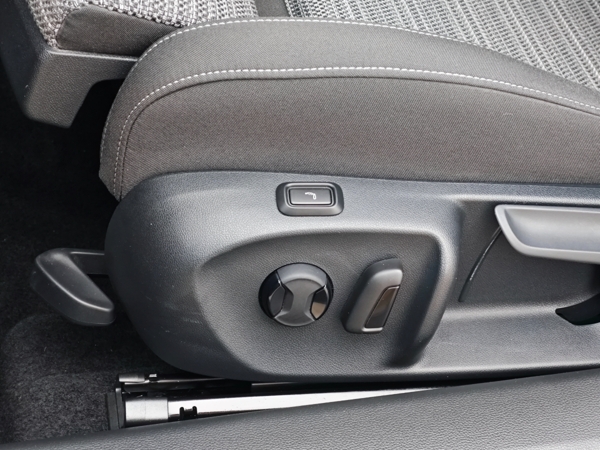 Škoda Superb Combi Top Selection 4x4 DSG 2,0 TDI 142kW 36