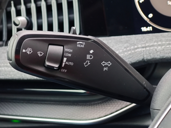 Škoda Superb Combi Top Selection 4x4 DSG 2,0 TDI 142kW 30