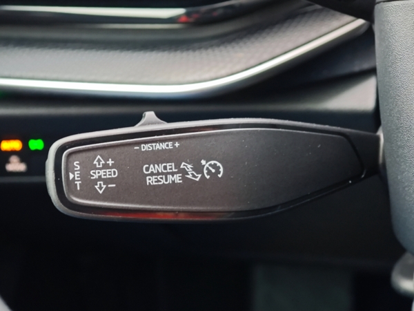 Škoda Superb Combi Top Selection 4x4 DSG 2,0 TDI 142kW 31