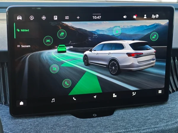 Škoda Superb Combi Top Selection DSG 2,0 TDI 110kW 17