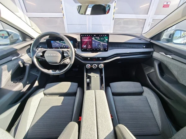 Škoda Superb Combi Top Selection DSG 2,0 TDI 110kW 13