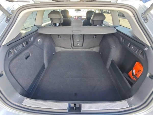 Škoda Superb Combi Top Selection DSG 2,0 TDI 110kW 40
