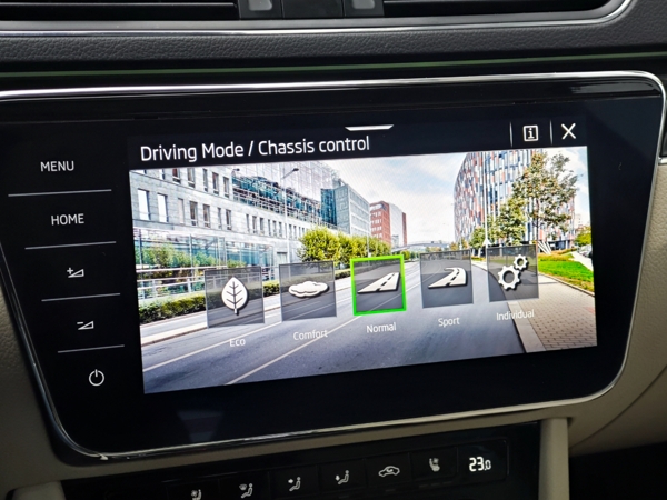 Škoda Superb Laurin & Klement 4x4 DSG 2,0 TSI 206kW 19