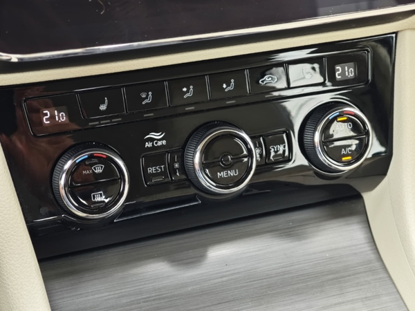 Škoda Superb Style 4x4 DSG 2,0 TSI 206kW 19