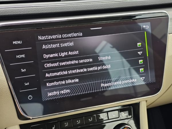 Škoda Superb Style 4x4 DSG 2,0 TSI 206kW 17