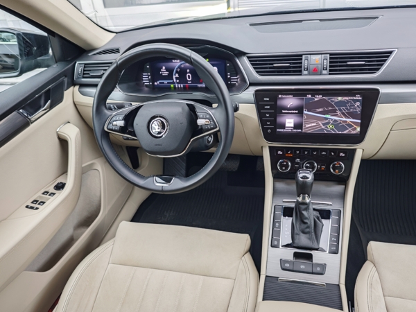 Škoda Superb Style 4x4 DSG 2,0 TSI 206kW 11