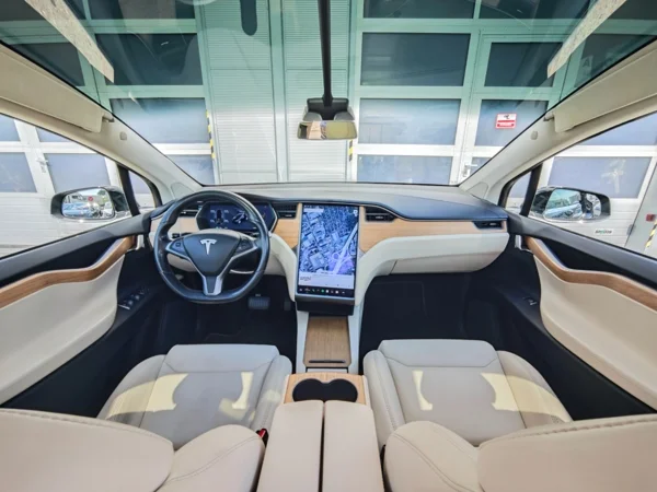 Tesla Model X 100D 4x4 386kW 17