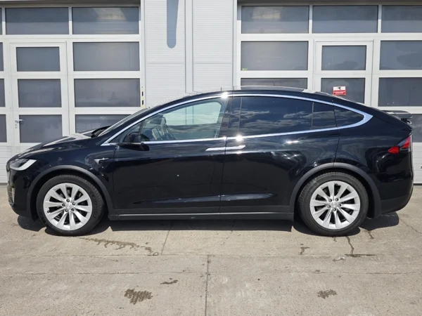 Tesla Model X 100D 4x4 386kW 10