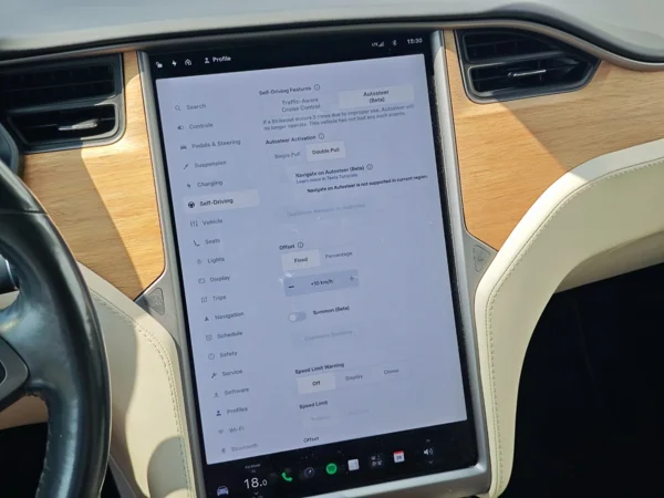 Tesla Model X 100D 4x4 386kW 27