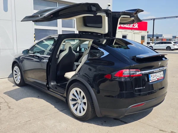 Tesla Model X 100D 4x4 386kW 9