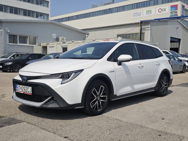 Toyota Corolla Combi Trek e-CVT 2,0 Hybrid 112kW