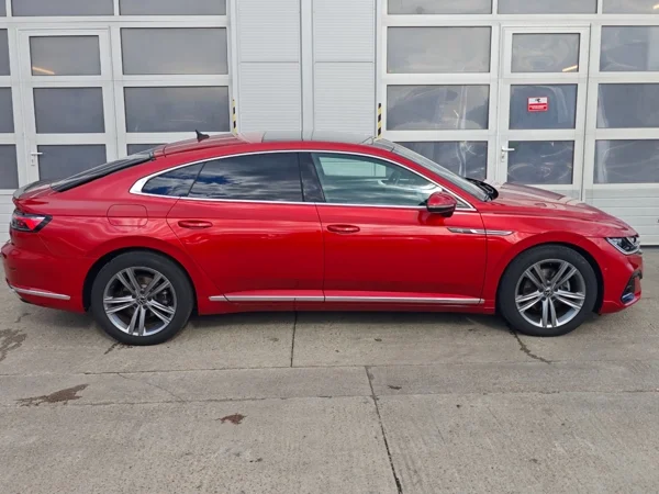 Volkswagen Arteon R-Line 4motion DSG 2,0 TDI 147kW 9