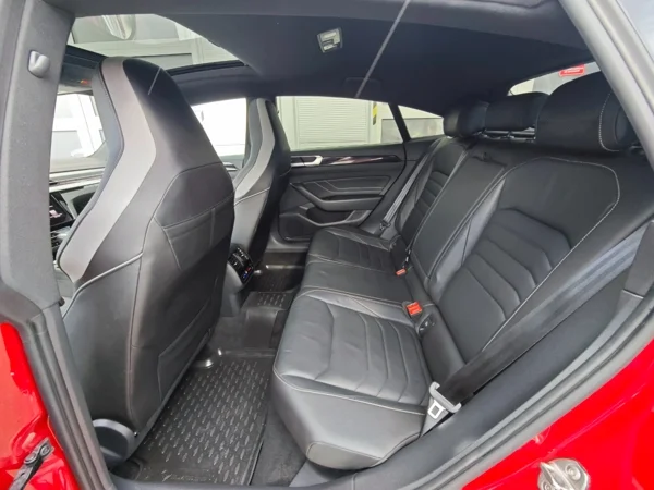 Volkswagen Arteon R-Line 4motion DSG 2,0 TDI 147kW 12
