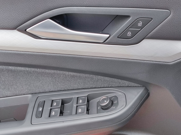 Volkswagen Golf Life TSI 81kW 18