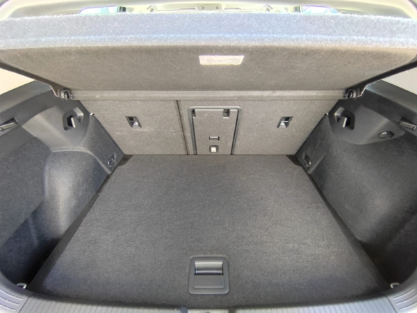 Volkswagen Golf Life TSI 81kW 19