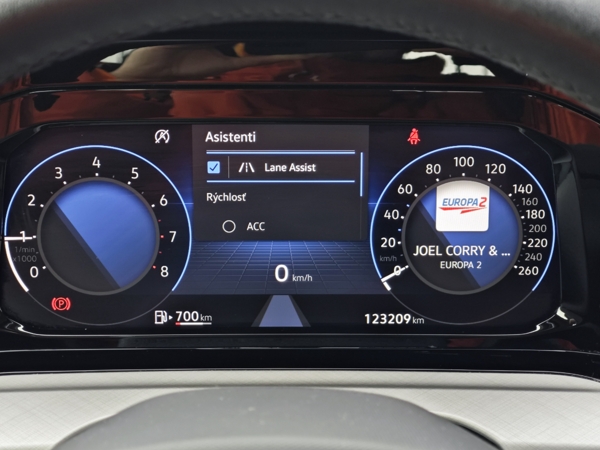 Volkswagen Golf Life TSI 81kW 13