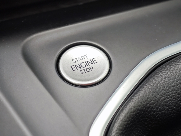 Volkswagen Golf Life TSI 81kW 22